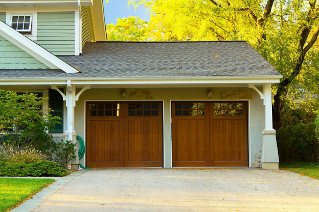 A Comprehensive Guide to Choosing the Right Materials for Your Modern Garage Door