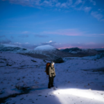 9 Essential Features of The Best Camping Flashlight