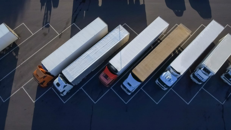 The Ultimate Guide to Trailer Parking: Tips for Safe and Parking