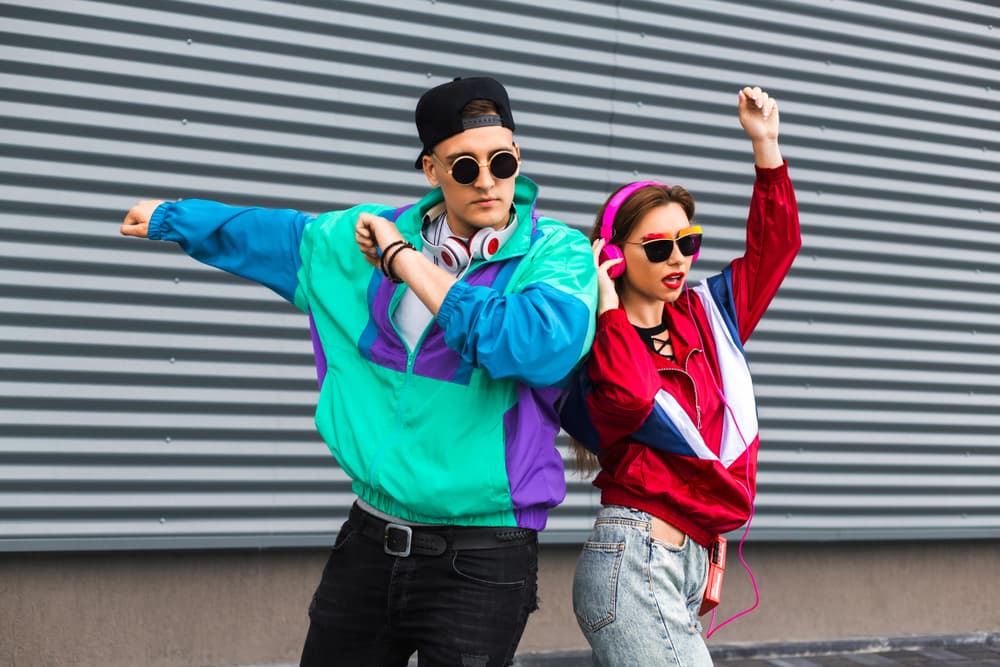 Styling 80s Aesthetic Outfits for Men and Women